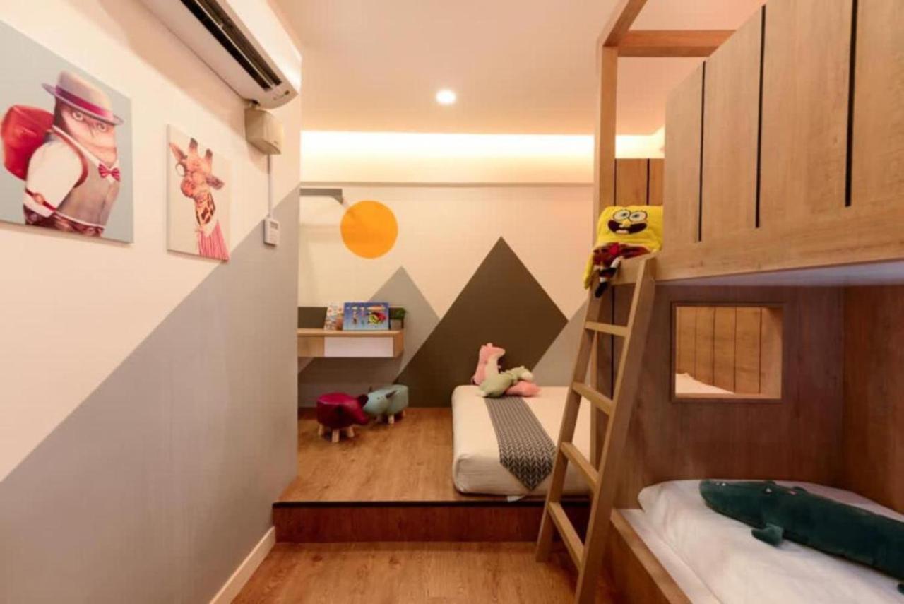 Designer Suite Apartment Seaview 10Pax Families Suite Kuah Exterior photo
